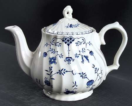 Finlandia Small Teapot & Lid