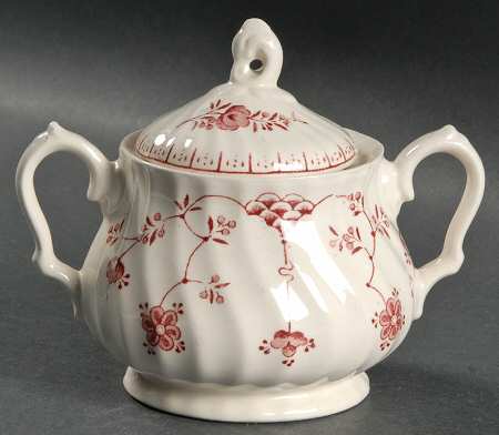 Finlandia Pink Sugar Bowl & Lid