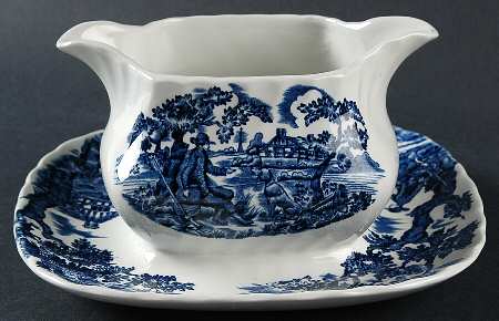 Hunter Blue (No Trim) Gravy Boat with Attached Underplate