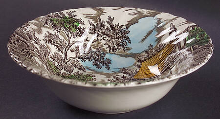 The Hunter Multicolor 8" Round Vegetable Bowl