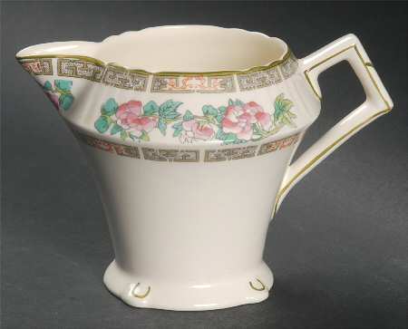 Indian Tree Green (Scalloped) Creamer