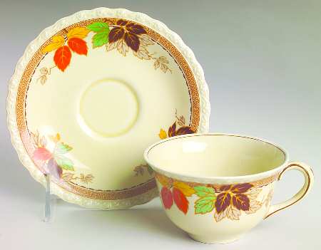 Leaflet Flat Cup & Saucer Set