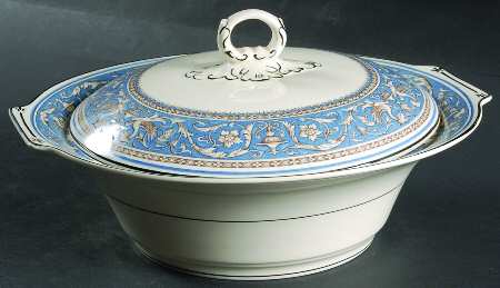 Medici Sky Blue Round Covered Vegetable