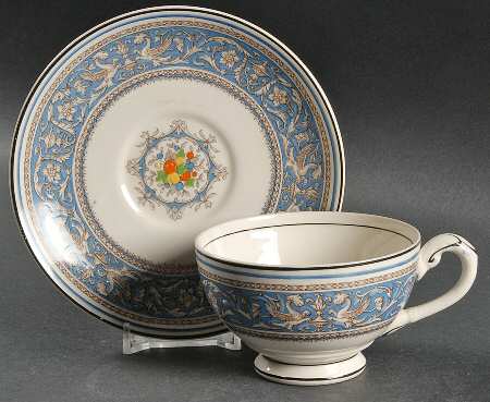 Medici Sky Blue Footed Cup & Saucer Set