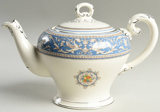 Medici Turquoise (Center Design) Teapot & Lid