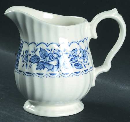 Melody Blue Creamer