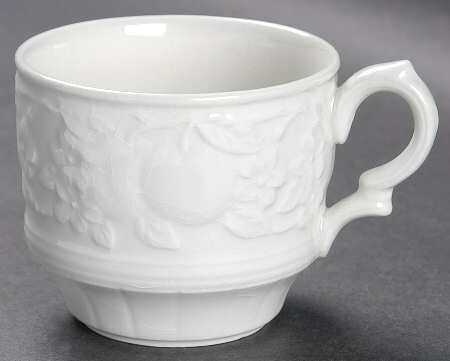 MYO8 Footed Cup
