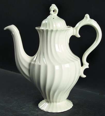 Olde Chelsea White Coffee Pot & Lid