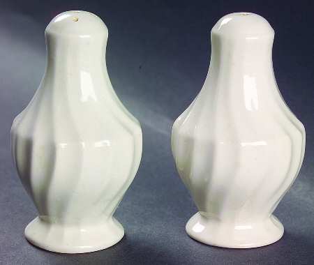 Olde Chelsea White Salt & Pepper Set