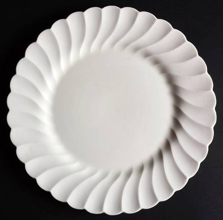 Olde Chelsea White Dinner Plate