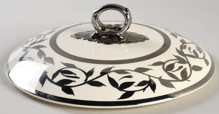 Old Silver Lustre Lid for Round Vegetable