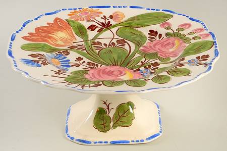 Peasantry 9" Diameter Pedestal Cake Stand