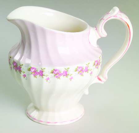 Petite Creamer