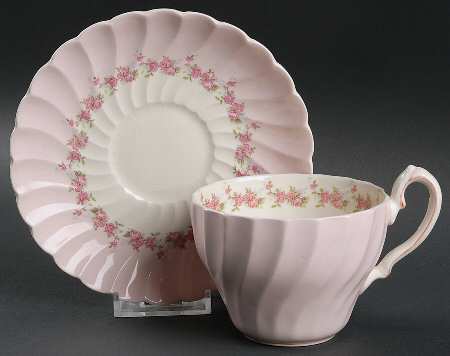 Petite Oversized Cup & Saucer Set