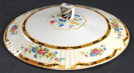 Queen Mary Lid for Round Vegetable