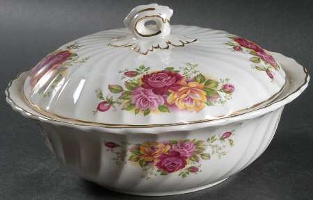 Rose Garden Round Covered Vegetable