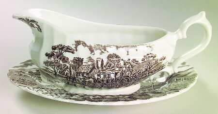 Royal Mail Brown (White Background) Gravy Boat & Underplate/Relish