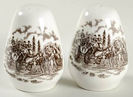 Royal Mail Brown (White Background) Salt & Pepper Set