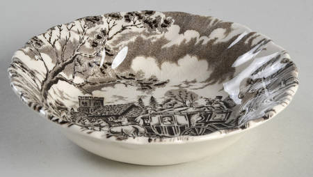 Royal Mail Brown (Cream Background) Fruit/Dessert (Sauce) Bowl