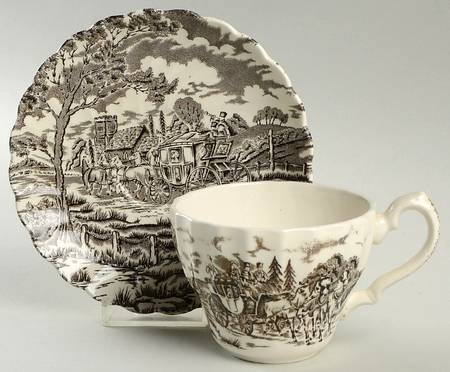 Royal Mail Brown (Cream Background) Flat Cup & Saucer Set