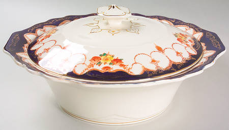 Rosemary (Square, Scalloped) Round Covered Vegetable