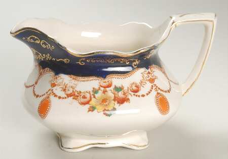 Rosemary (Square, Scalloped) Creamer