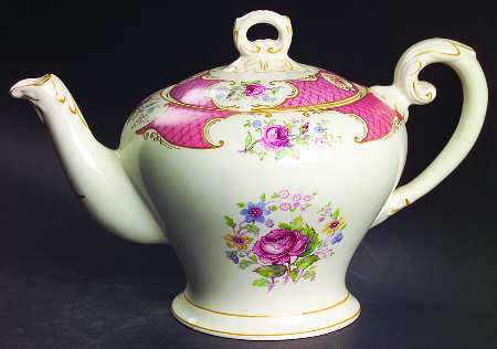 Staffordshire Rose Pink Teapot & Lid
