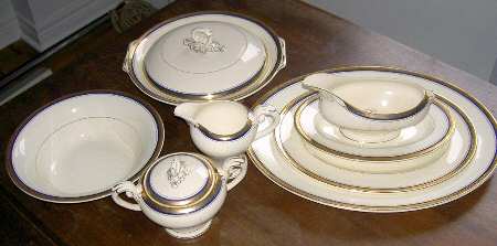 Tudor Sugar Bowl & Lid