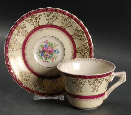 Valencia Burgundy Flat Cup & Saucer Set