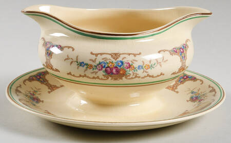Vida Gravy Boat with Attached Underplate