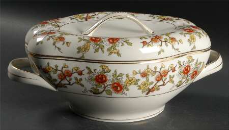 Flora Oval Covered Vegetable by Meito