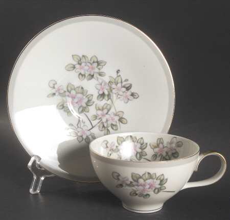 Fragrance Flat Cup & Saucer Set