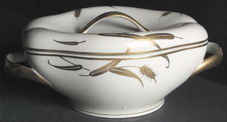 Midas (Cream Background, Occupied Japan) Oval Covered Vegetable