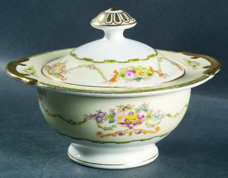 Cavalier Sugar Bowl & Lid