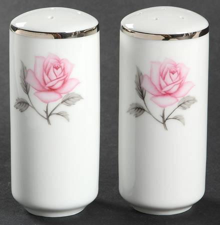 MOM6 Salt & Pepper Set