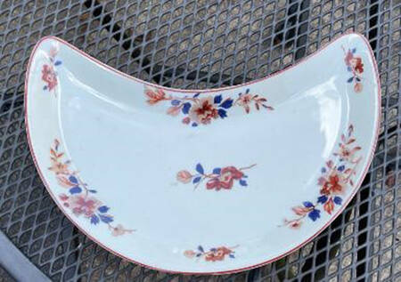 Amor'e Peony Crescent Salad Plate