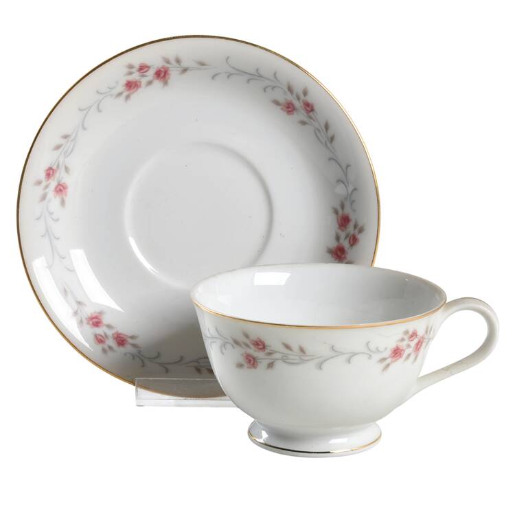 Beverly Footed Cup & Saucer Set
