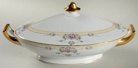 Buffalo Oval Covered Vegetable