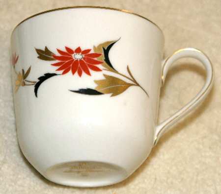 Kiku Flat Cup