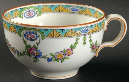 B935 Oversized Cup