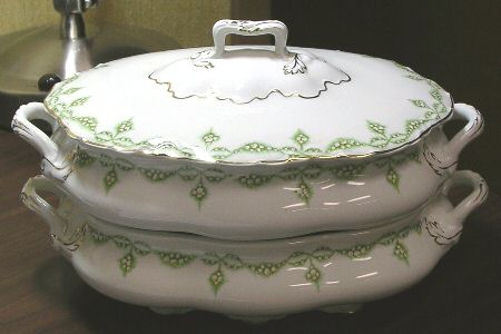MEK41 Oval Covered Vegetable