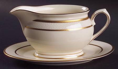 Ivory Flair Gravy Boat & Underplate