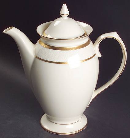 Ivory Flair Coffee Pot & Lid