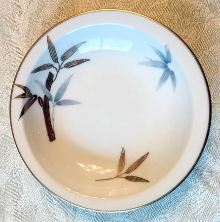 Golden Bamboo Rim Soup Bowl