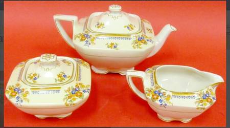 Dainty Creamer