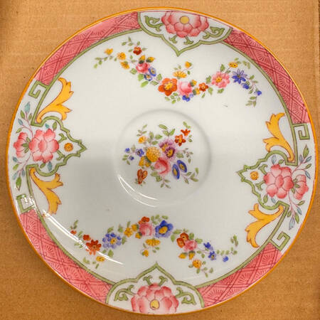 B812 Saucer