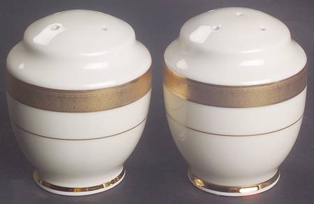 Palatial Gold Salt & Pepper Set