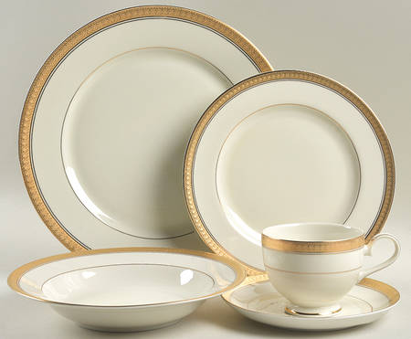 Palatial Gold 5 Piece Place Setting by Mikasa