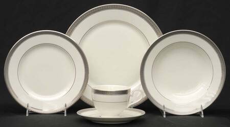 Palatial Platinum 40 Piece Estate Set