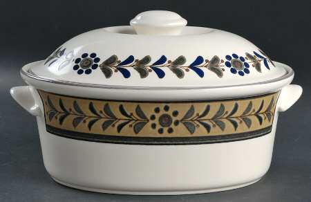 Tivoli Garden 1.5 Quart Oval Covered Casserole